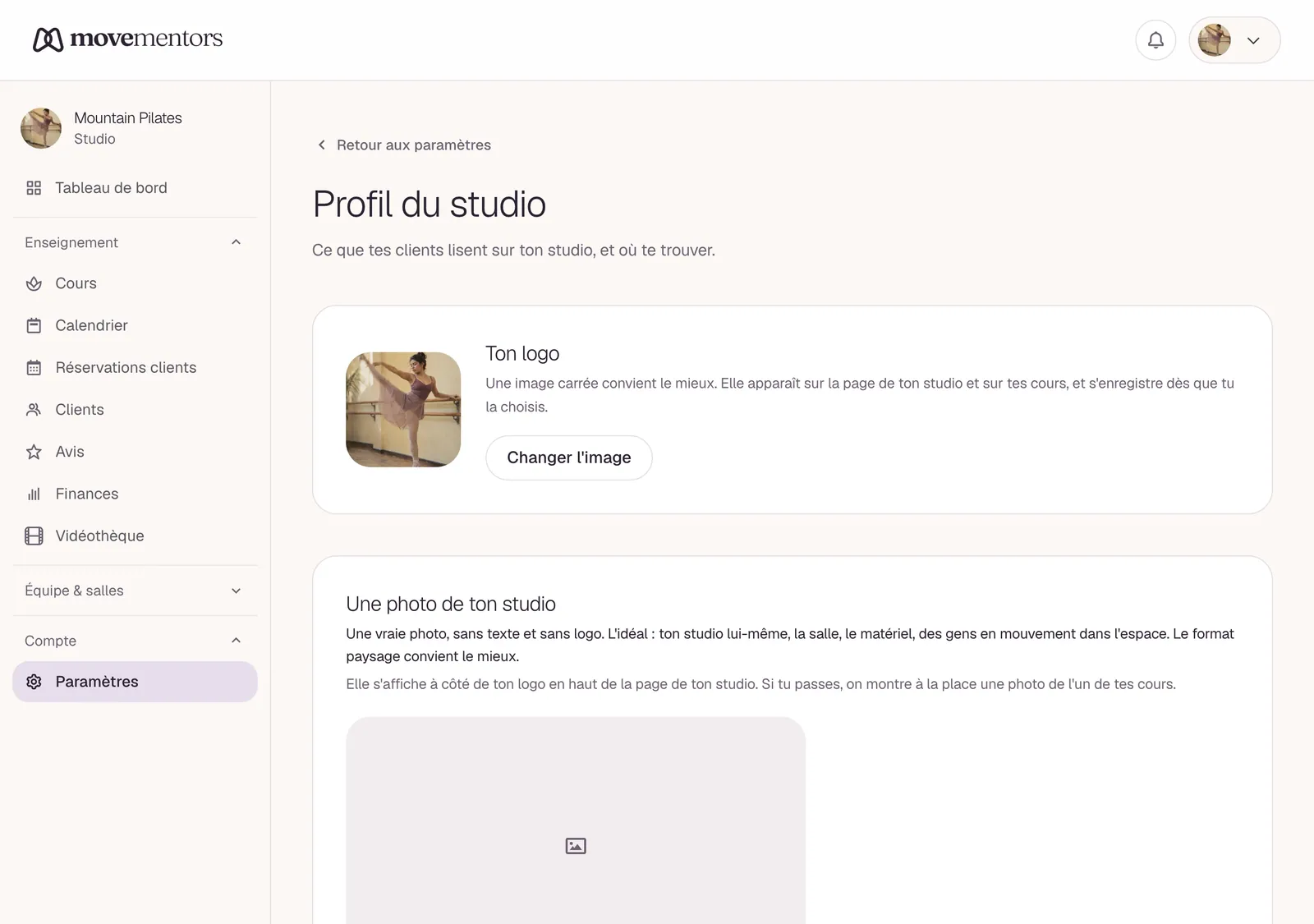 L'éditeur du profil de l'établissement dans les réglages du studio.